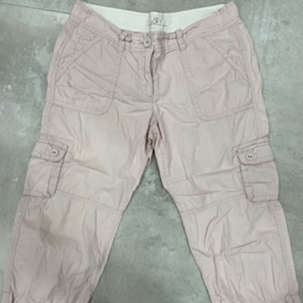 Ann Taylor Loft Cream Cargo Capris